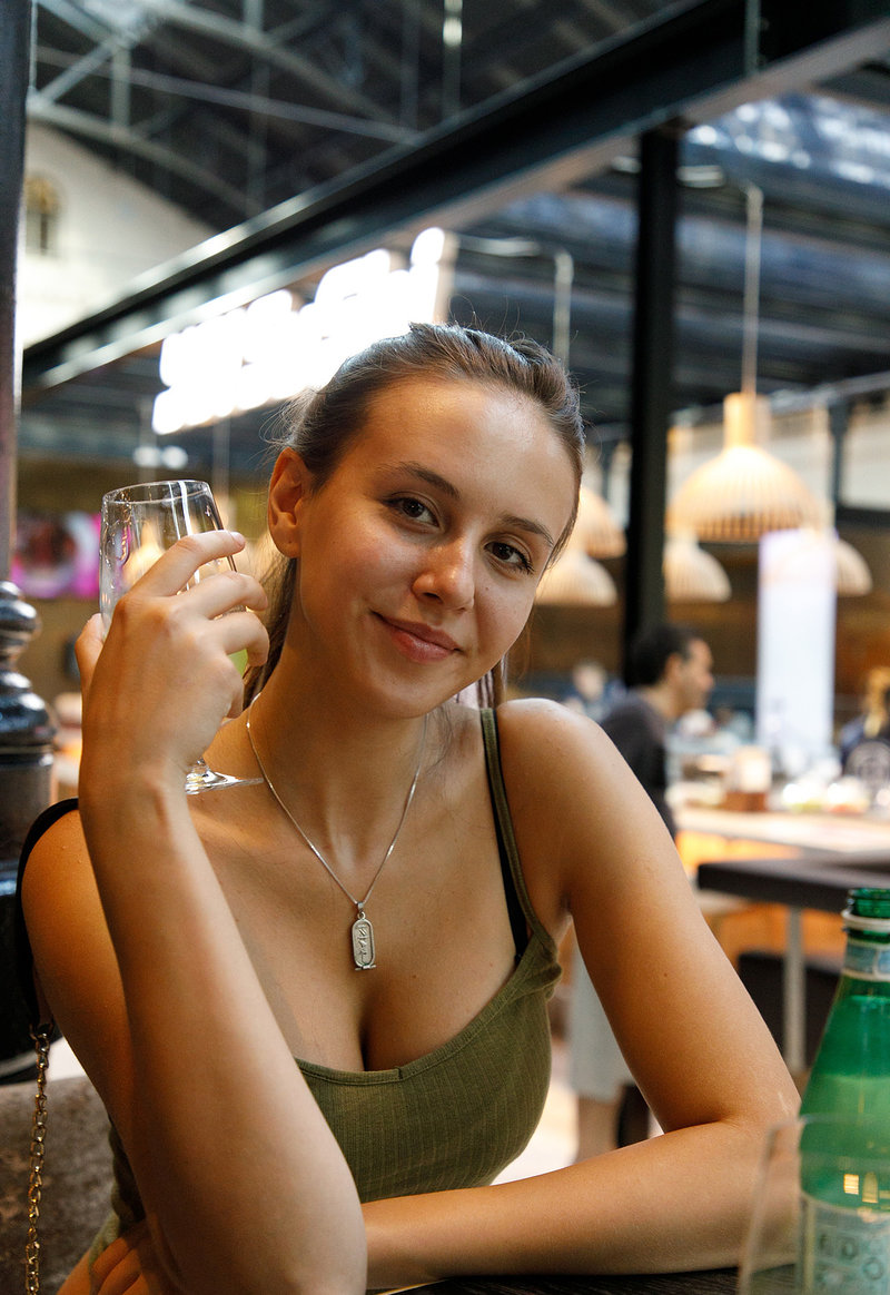 Света, 19